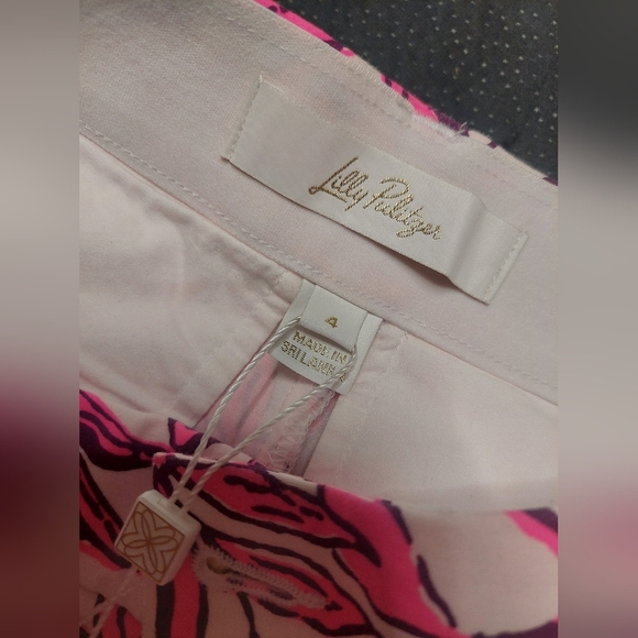 Lilly Pulitzer Pink and Purple Floral Shorts Nwt - Picture 5 of 6